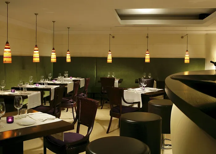 Hotel Courtyard By Marriott Park Rome