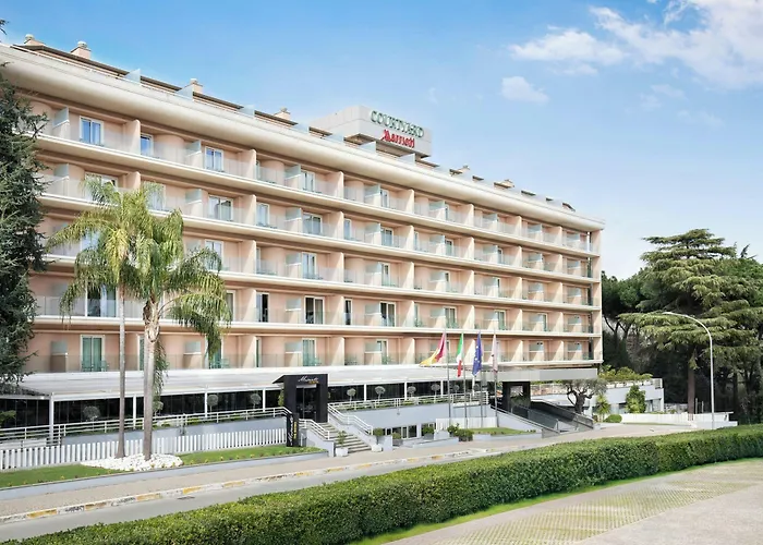 Courtyard By Marriott Park