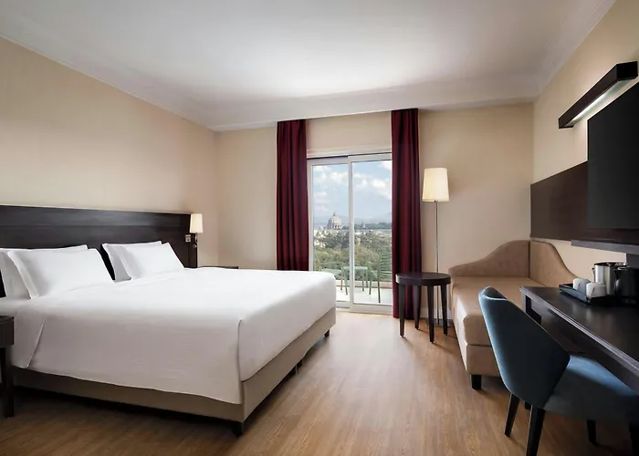 Courtyard By Marriott Park Hotel Rome