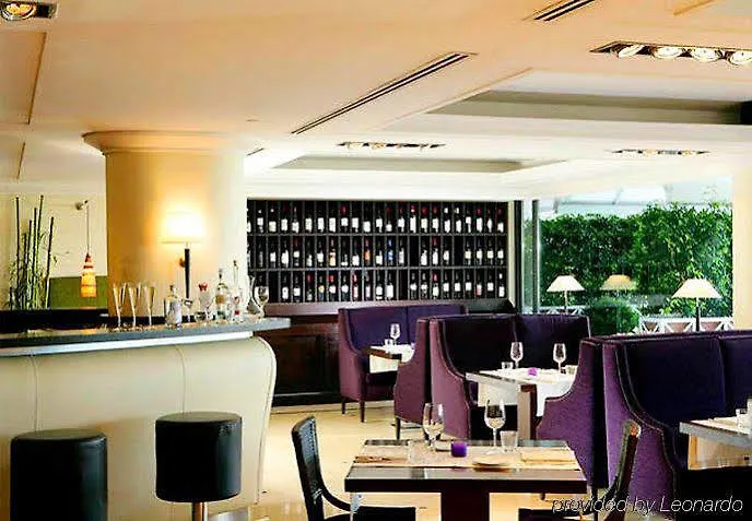 Courtyard By Marriott Park Otel 4*